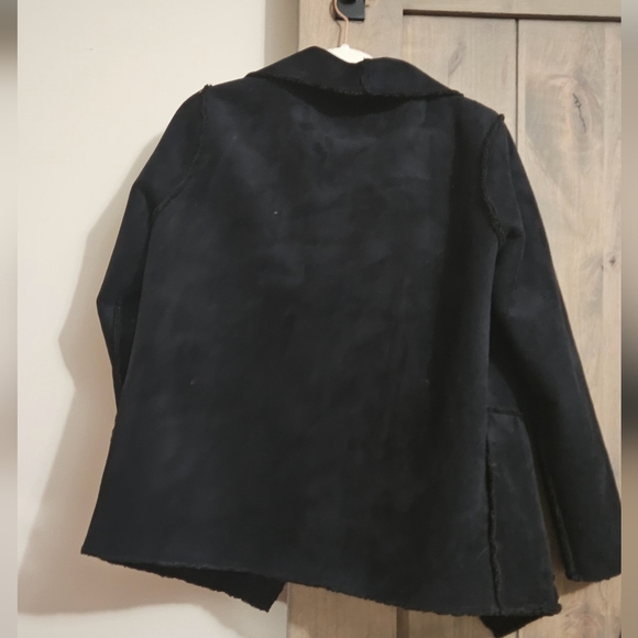 VELVET by Graham&Spencer Faux fur lined  faux suede outer draped jacket. Size S - Picture 12 of 13